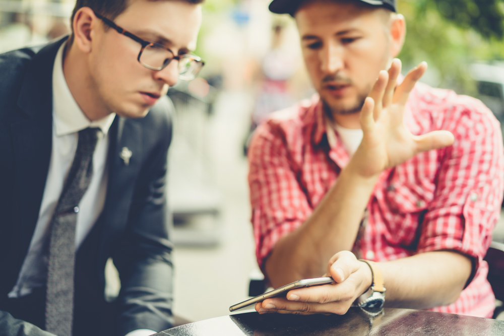 Communication Under Pressure: How Messages Change in High-Stakes Situations